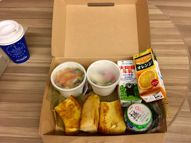 コートヤード大阪本町 朝食BOX