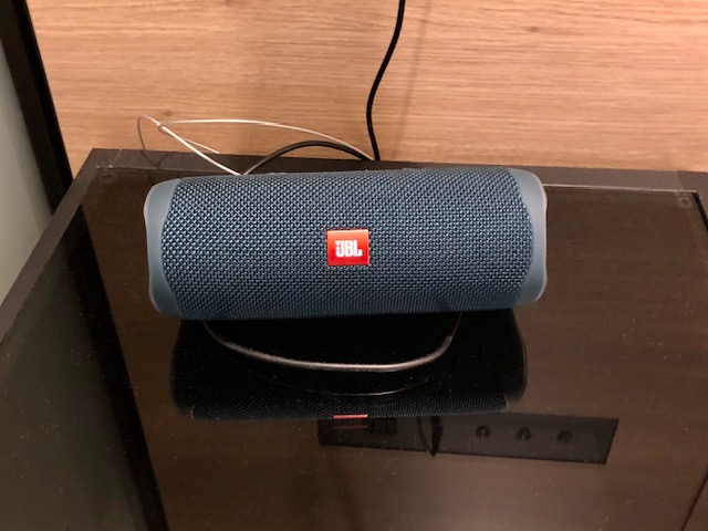 フェアフィールドバイマリオット大阪難波のJBL Flip5