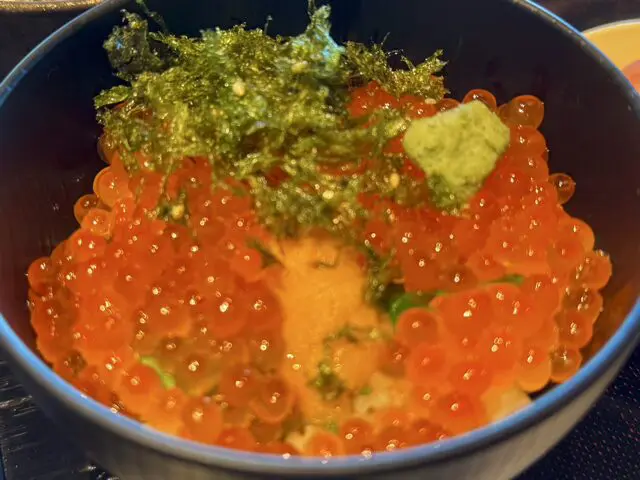 大阪ステーションホテル スペシャリティサロン 雲丹いくら丼